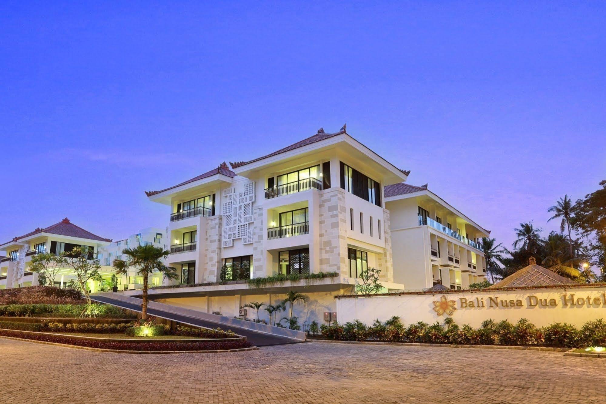 บาหลี นูซา ดูอา โฮเต็ล แอนด์ คอนเวนชั่น เซ็นเตอร์ Hotel นูซาดูอา ภายนอก รูปภาพ