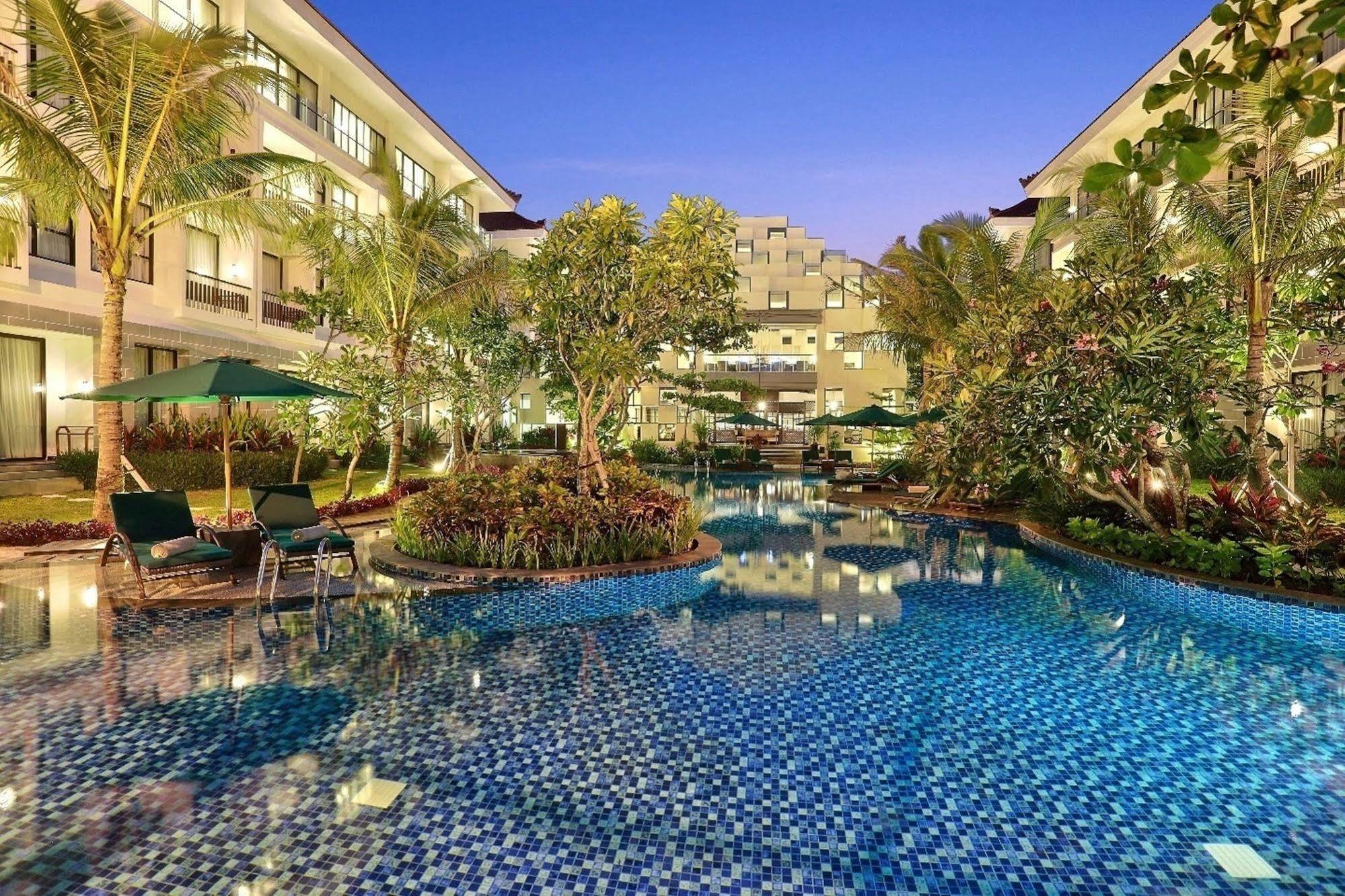บาหลี นูซา ดูอา โฮเต็ล แอนด์ คอนเวนชั่น เซ็นเตอร์ Hotel นูซาดูอา ภายนอก รูปภาพ